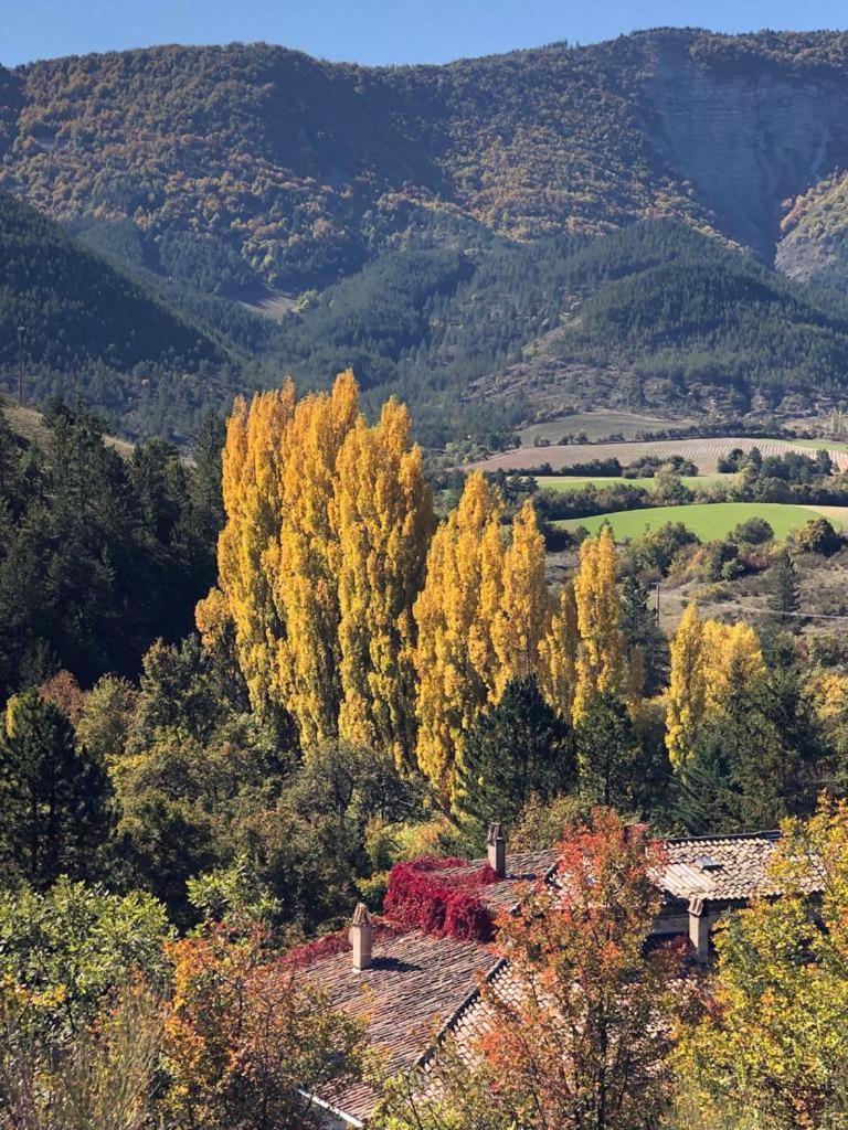 Le Moulin De La Viorne, Gite Avec Piscine Au Coeur De La Nature En Haute-Provence Les Omergues Buitenkant foto